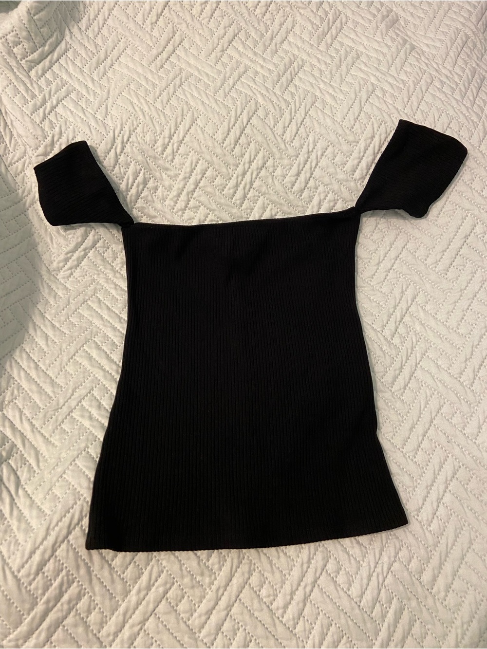 Reformation Black Off-Shoulder Stretch Ribbed Women's Crop Top
